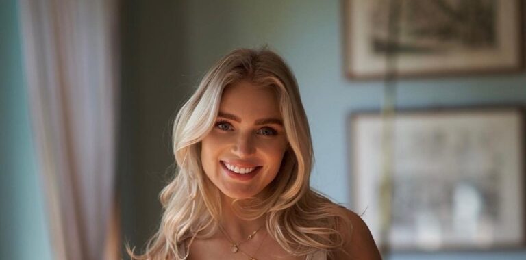 AlexisShv Onlyfans: The Blonde Enigma Leaked 🌟 - Pachn