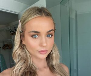 Gabby Goessling: The Aussie Gem of Social Media 🌟🇦🇺 - Pachn